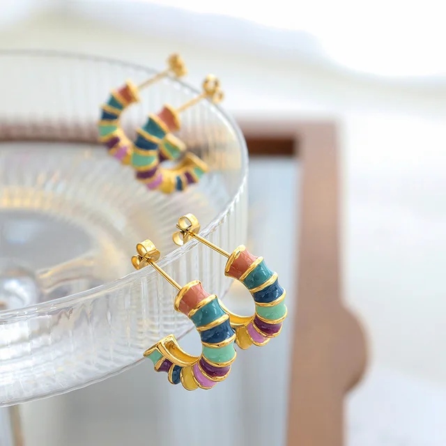 Rainbow C-shaped Hoops