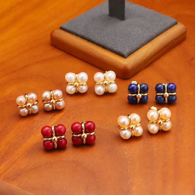 Pearl Studs(White)