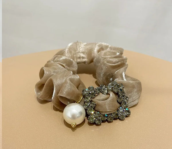 Rhinestone Scrunchie(Beige)