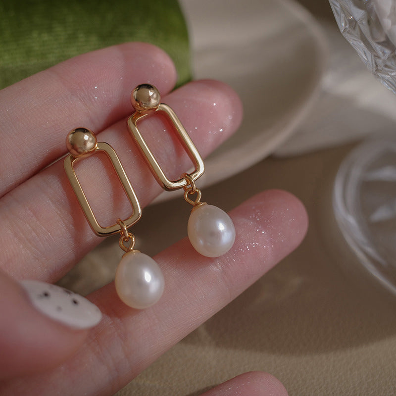 Pearl Drop Earrings