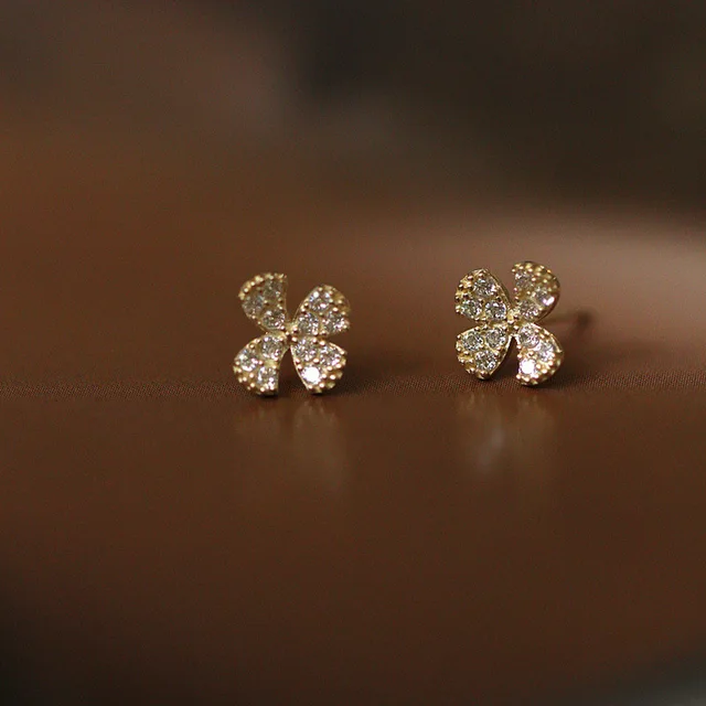 Clover Shiny Zircon Sterling