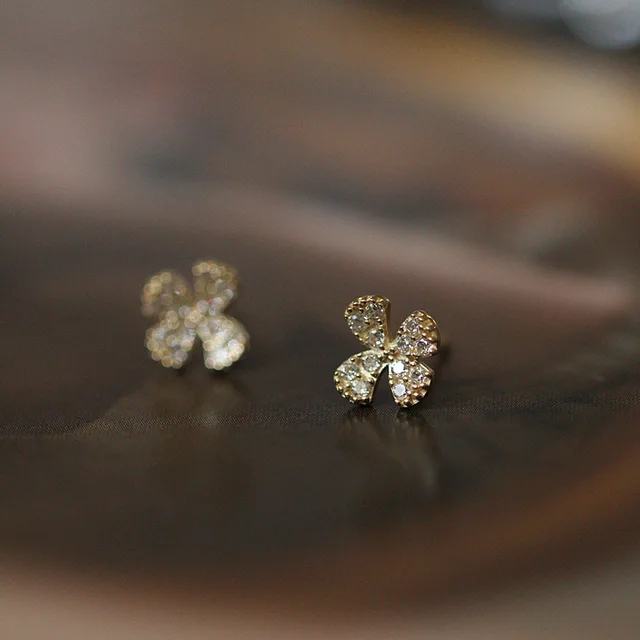 Clover Shiny Zircon Sterling